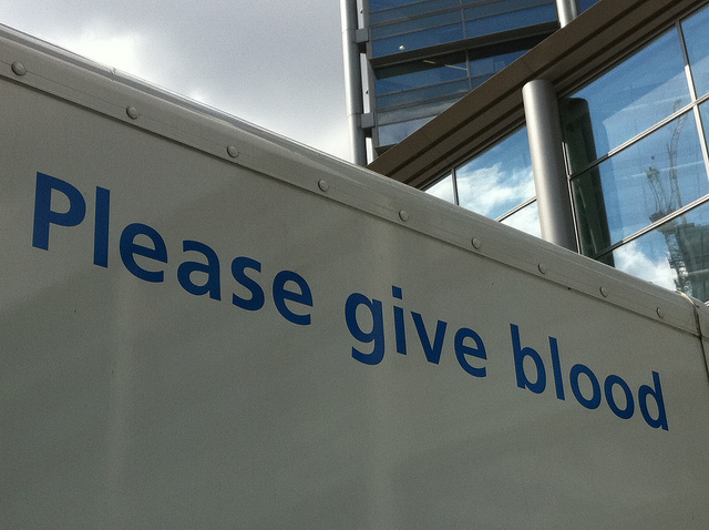 Please give blood | Howard Lake | CC BY-SA 2.0