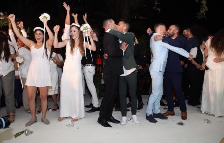 23 זוגות השתתפו בחתונה הגאה הגדולה – “החתונה הזו נועדה לאותת למדינה שמזמן הגיע הזמן להתקדם”