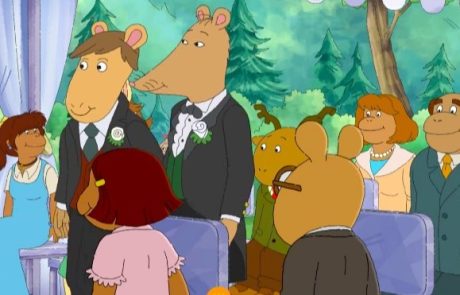 מזל טוב – מר עכבר מסדרת הילדים ‘ארתור’ התחתן עם בחיר ליבו