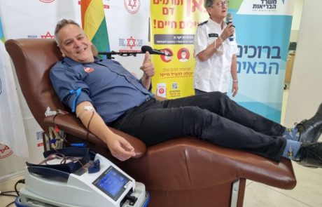 “הדם שלי שווה”: השר הורוביץ תרם דם לאחר שביטל את האיסור על תרומות דם מהומואים